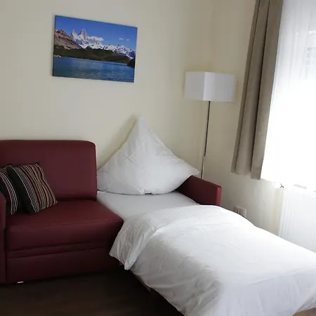 Gastehaus Anton 게스트하우스 오버우어젤