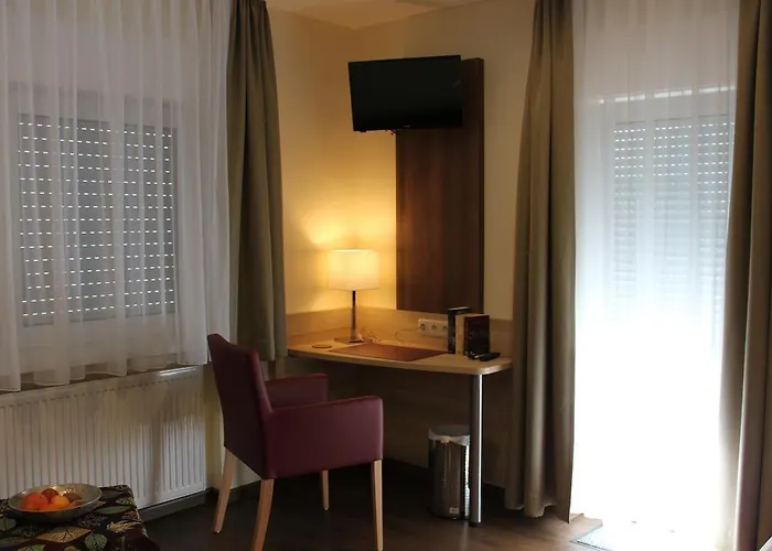 Gastehaus Anton Penzion Oberursel